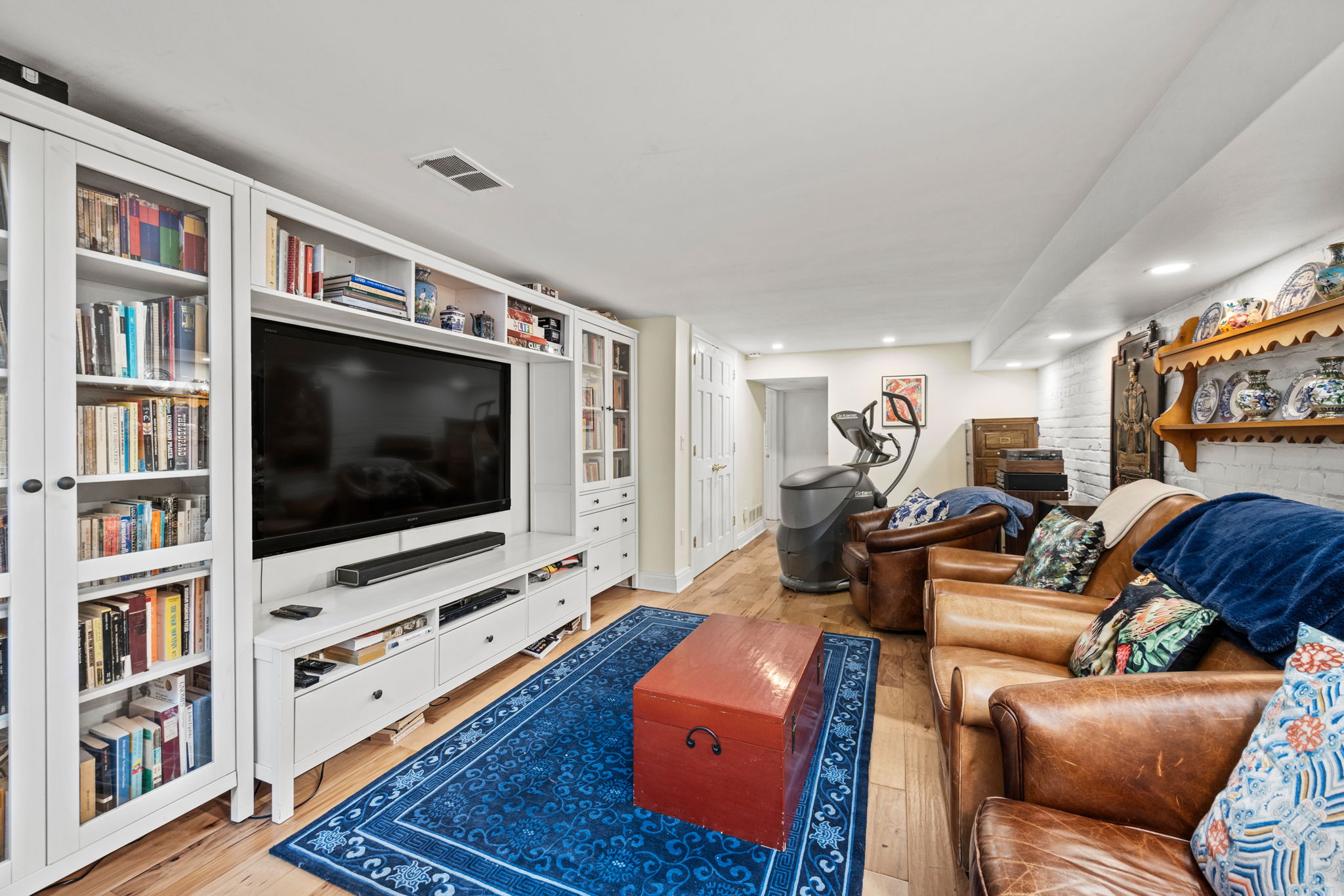 Toronto property showcase — delivered property photograph 12