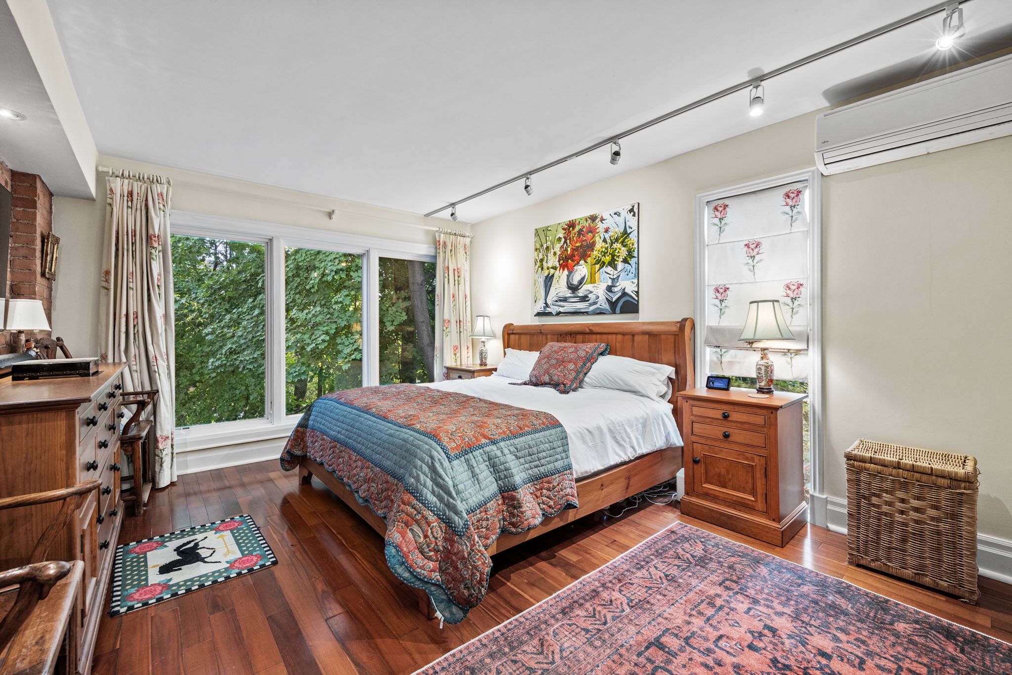 Toronto property showcase — delivered property photograph 14