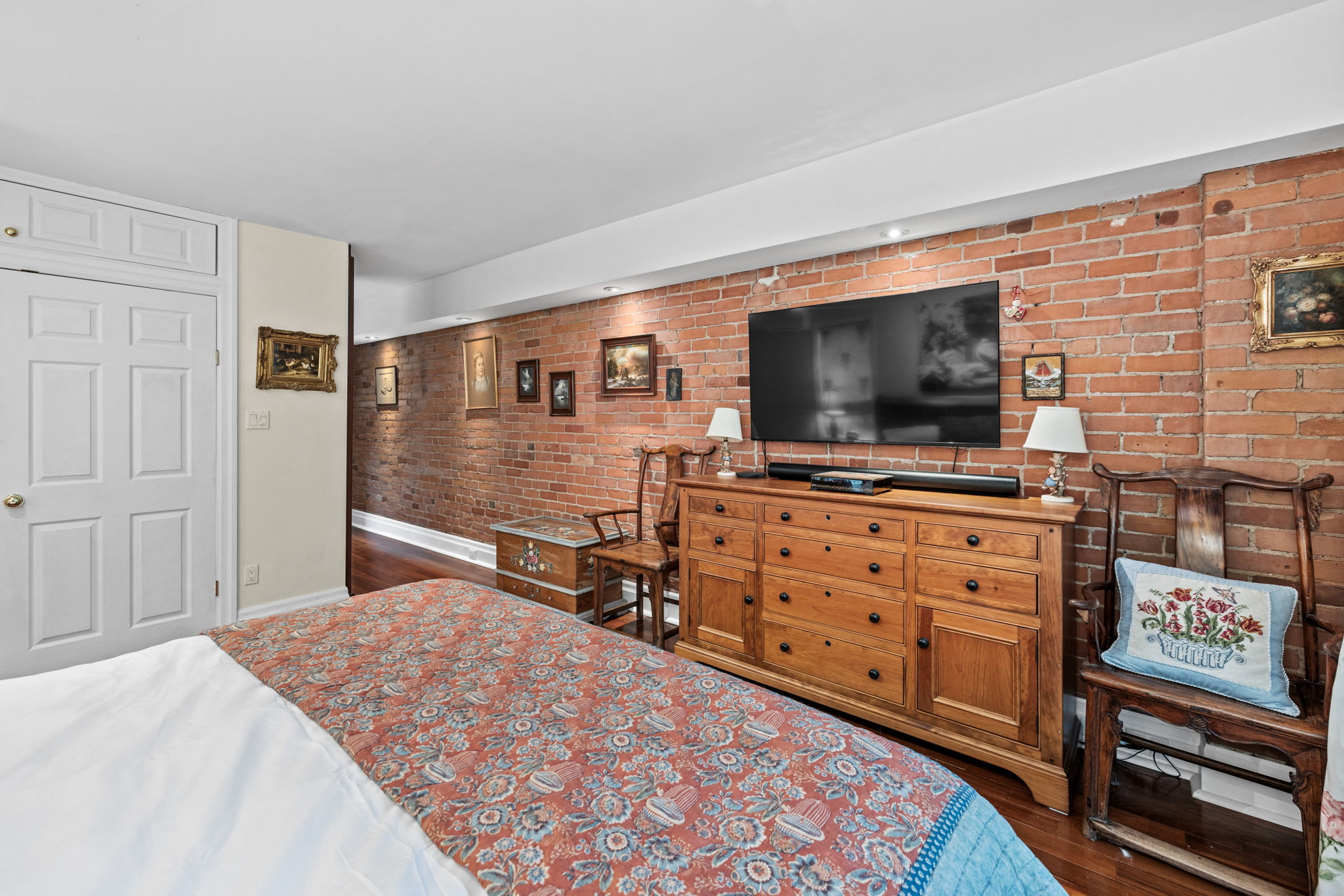 Toronto property showcase — delivered property photograph 15