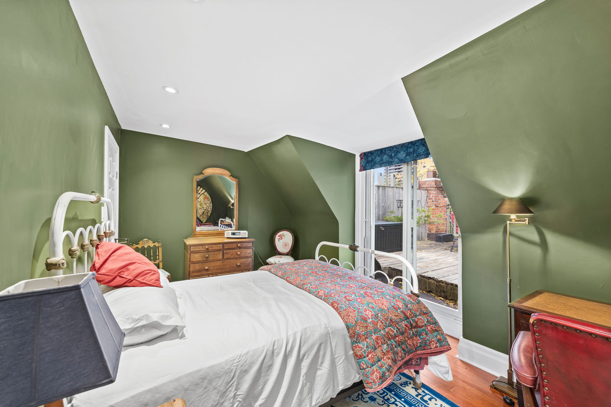 Toronto property showcase — delivered property photograph 18