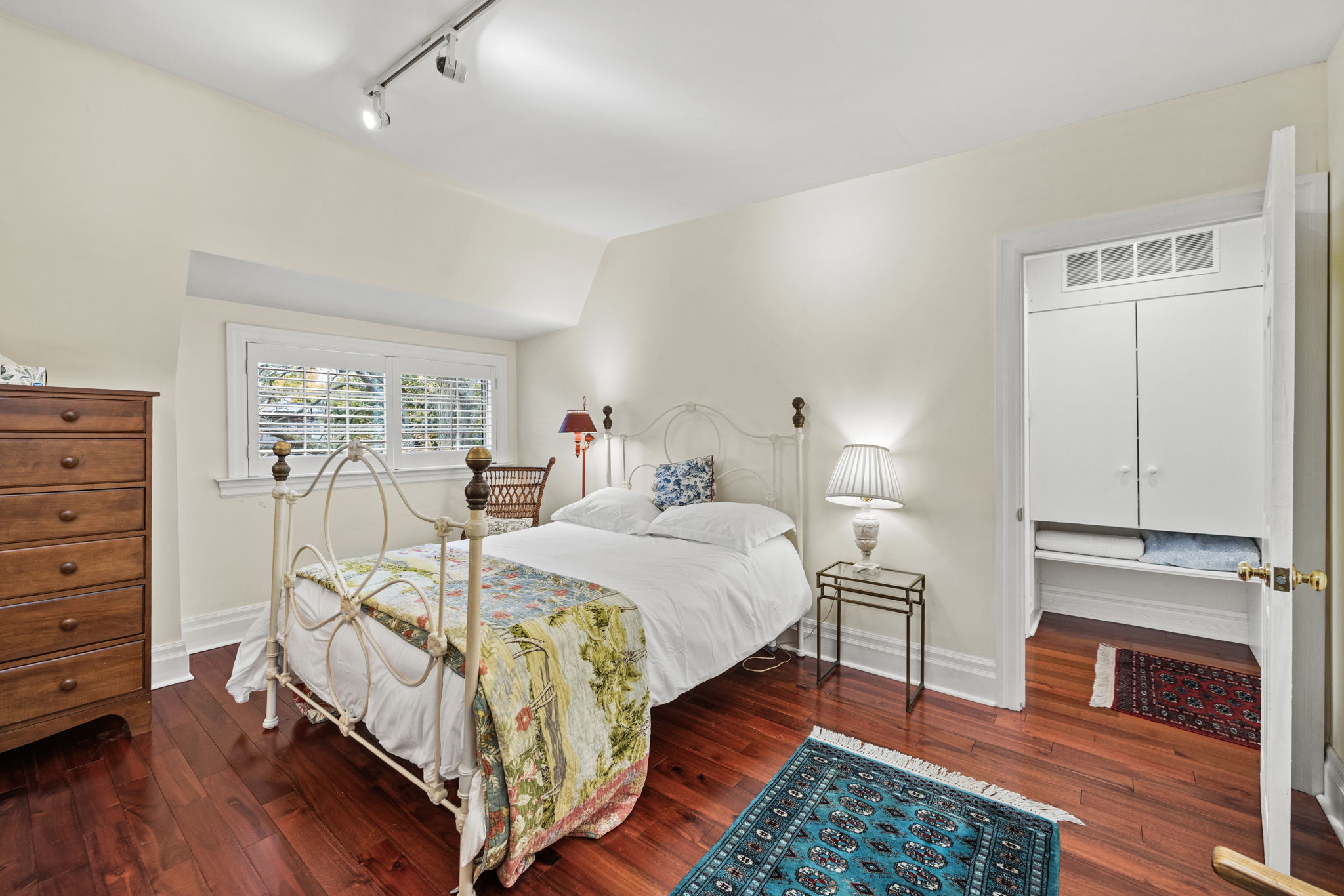 Toronto property showcase — delivered property photograph 21