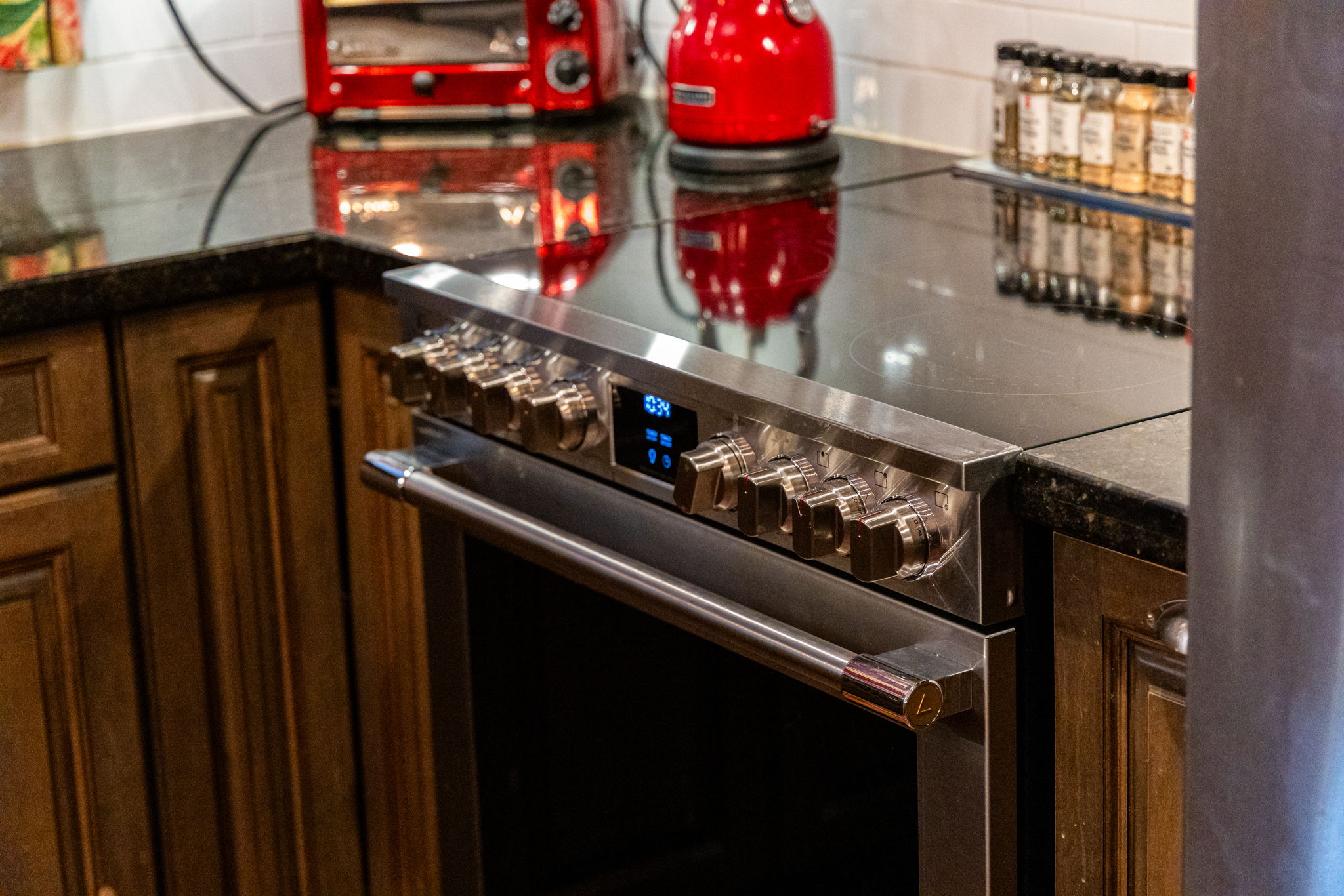 Toronto property showcase — delivered property photograph 28