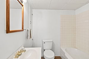  Photo 30