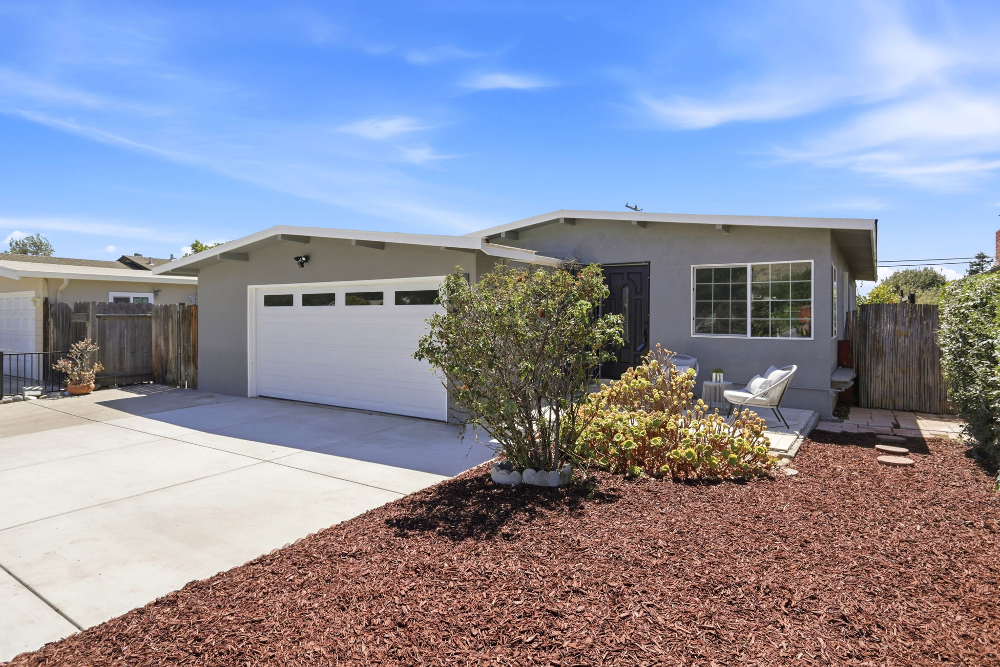 003_F8_115 S Gadsden Dr