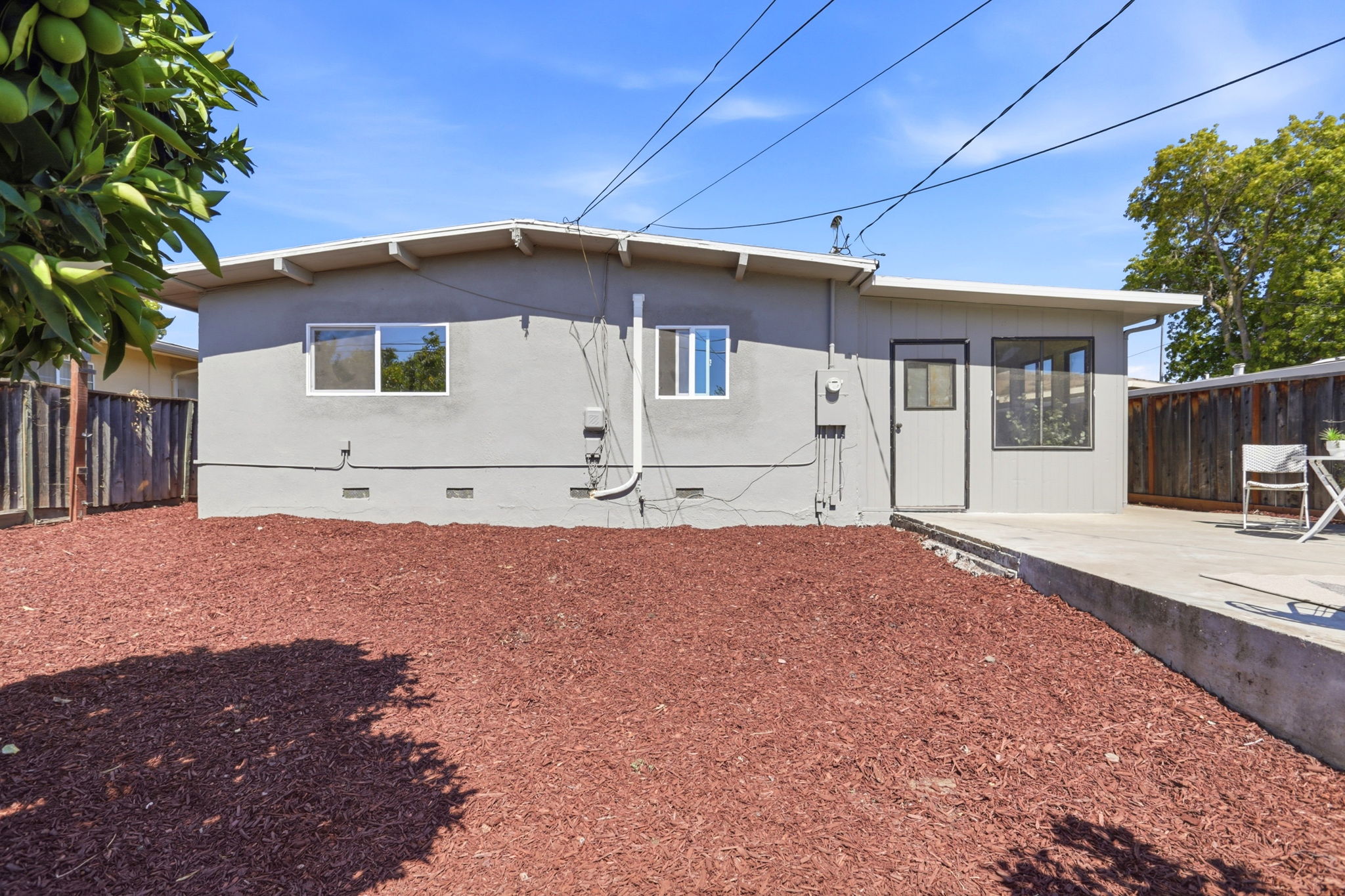 035_F8_115 S Gadsden Dr