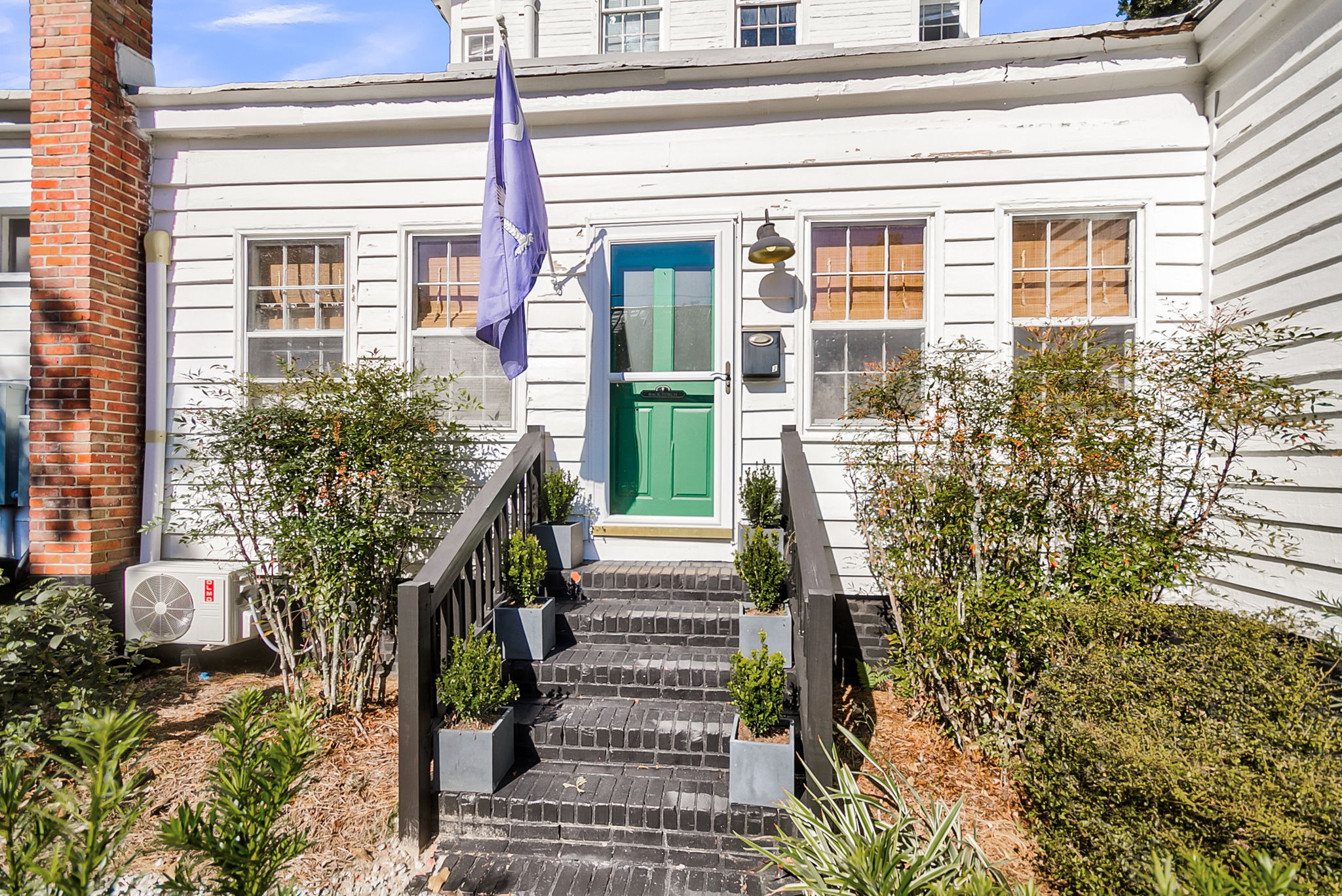 Enter the Bak porch studio