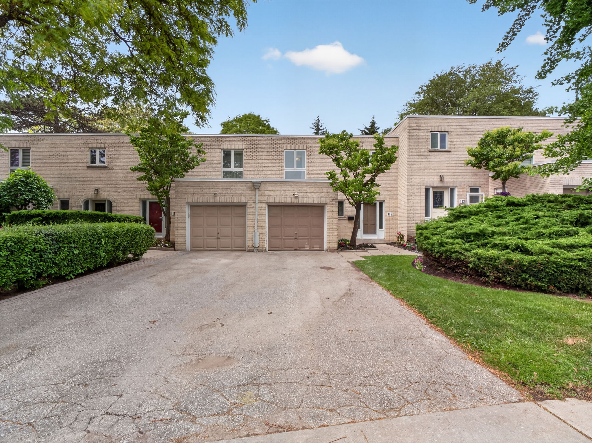 115 Scenic Mill Way Toronto, ON M2L 1T1