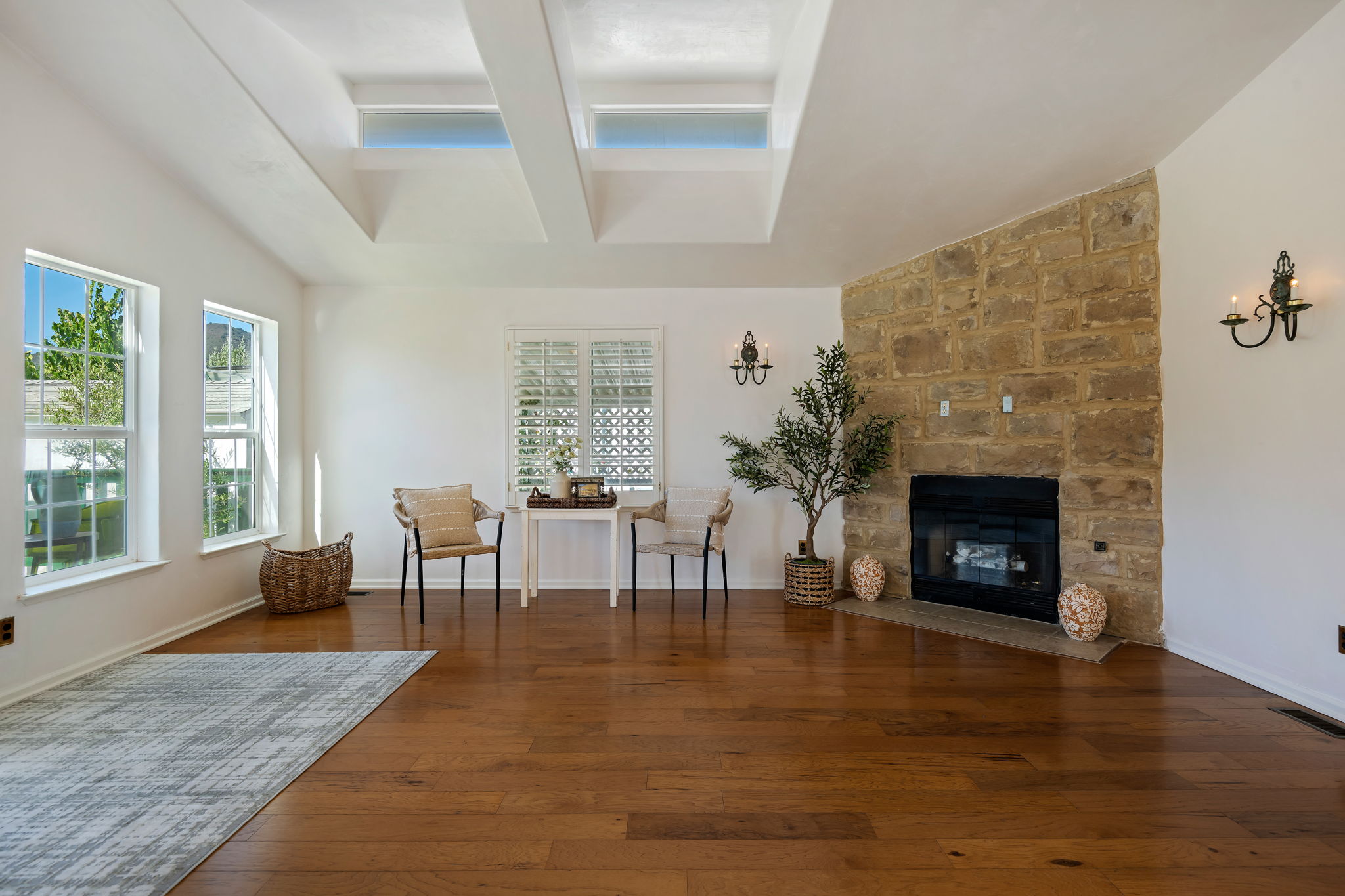 10-Living Room