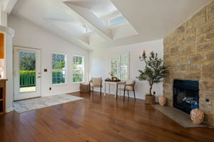 09-Living Room