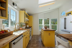 17-Kitchen