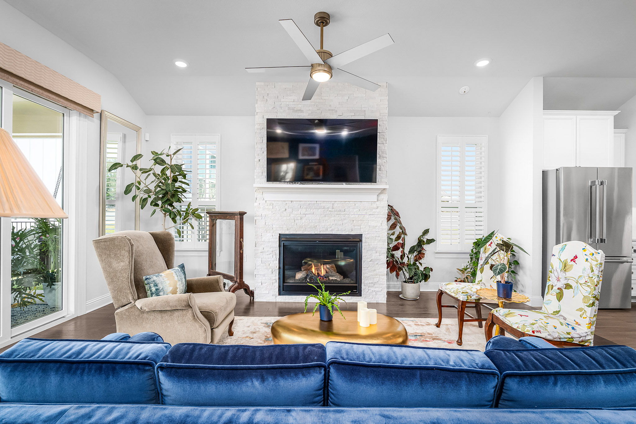  Photo 46