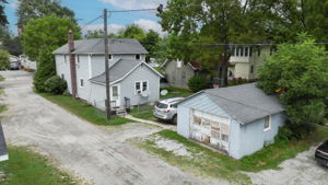  Photo 33