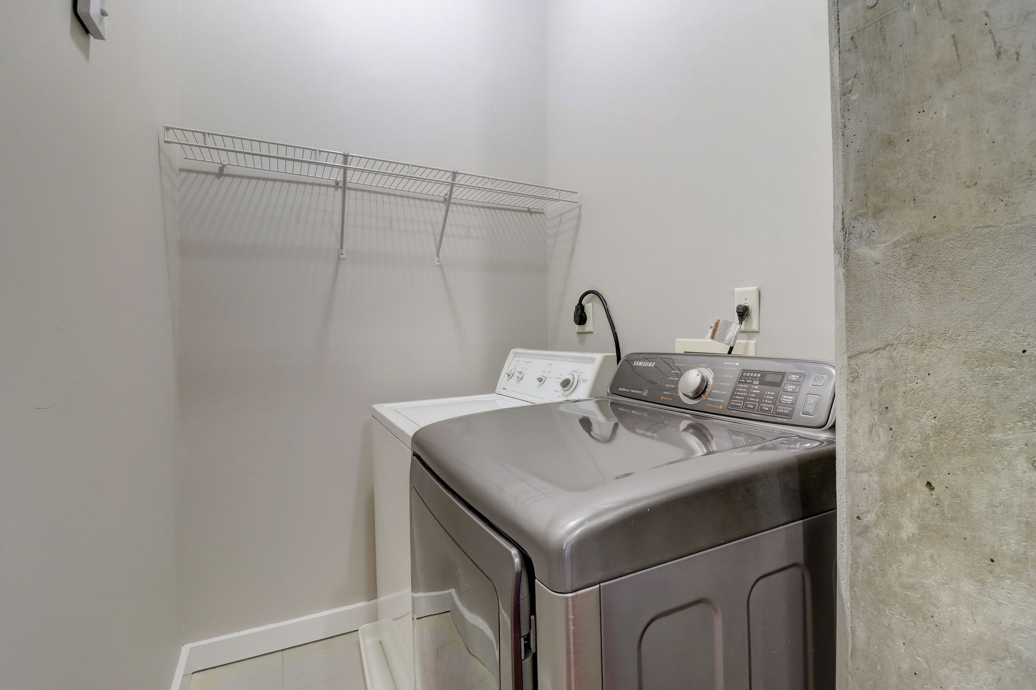 W Peachtree Pl NW 314-022