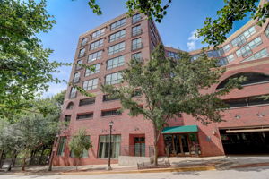 W Peachtree Pl NW 314-005