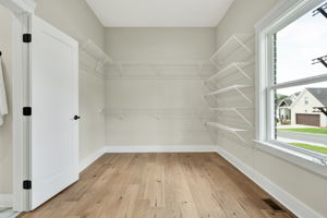  Photo 31