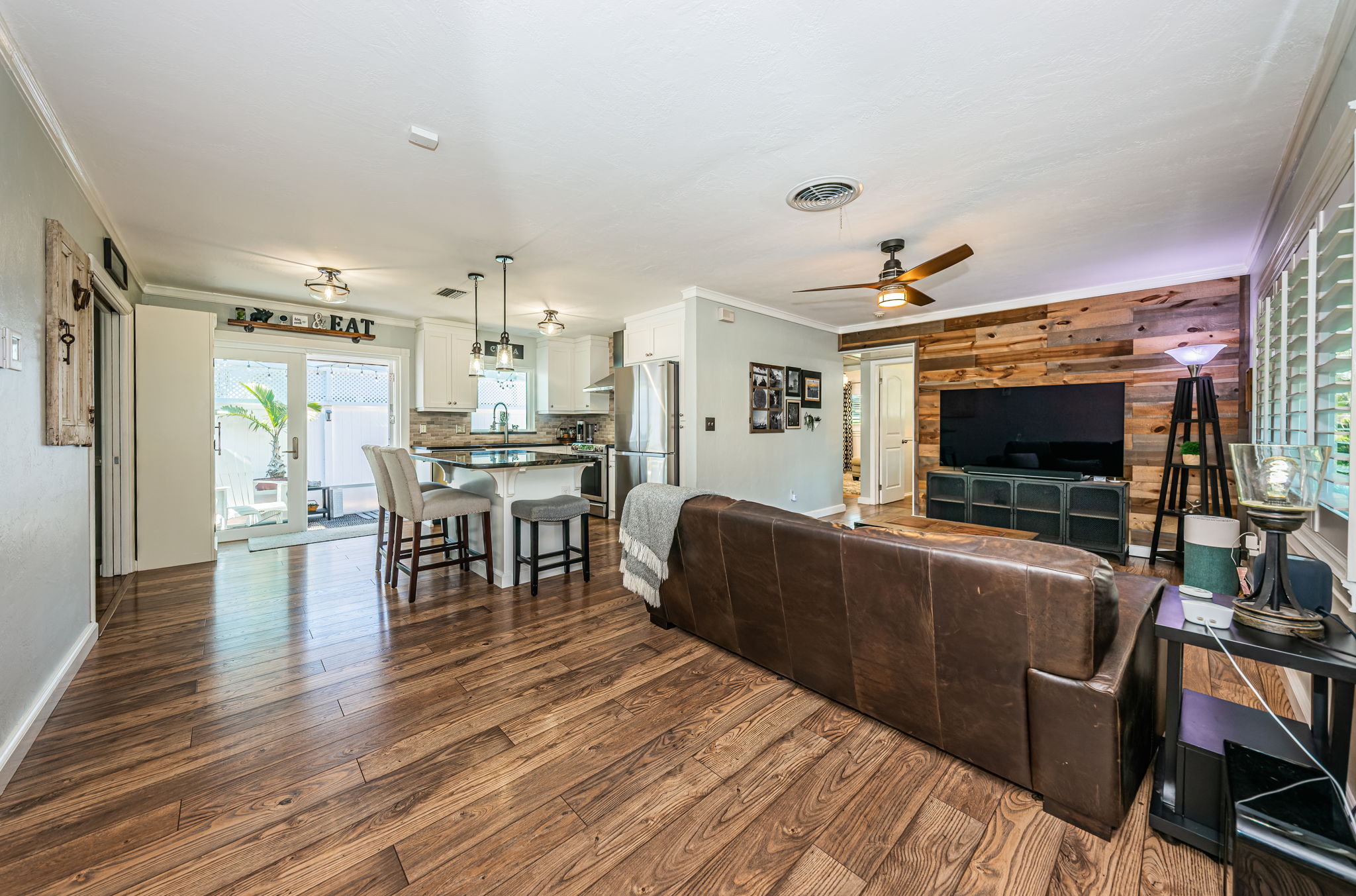 Living Room5