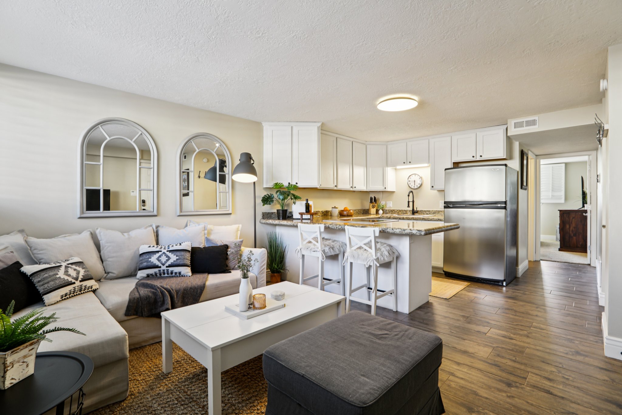 Deer Valley Dr-S2203-012.jpg