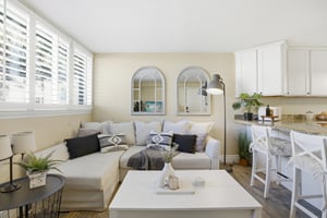 Deer Valley Dr-S2203-013.jpg