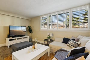 Deer Valley Dr-S2203-015.jpg