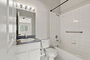  Photo 40