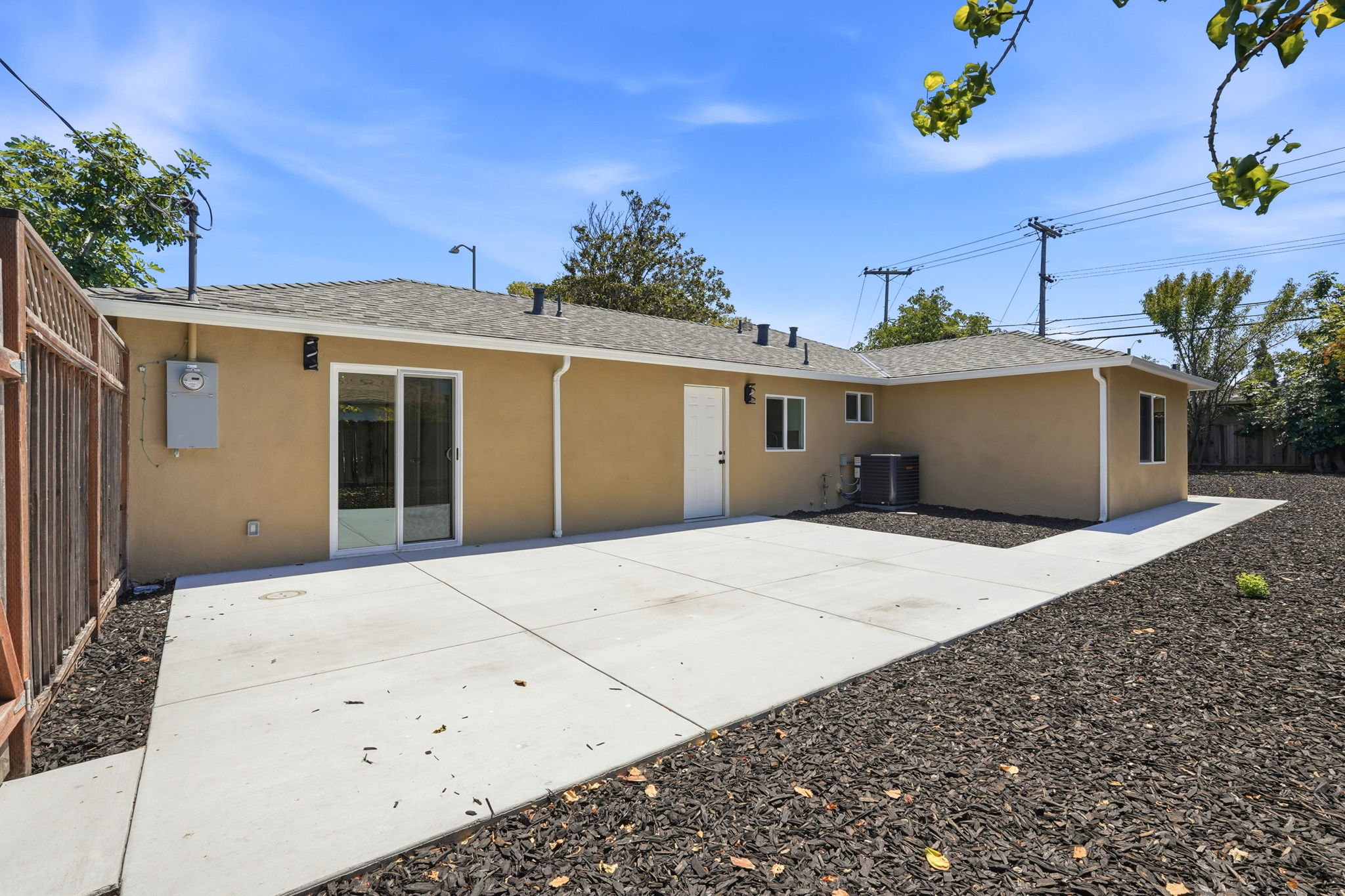 037_F8_1150 Kiely Blvd