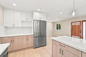 012_F8_1150 Kiely Blvd
