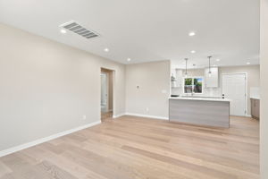 015_F8_1150 Kiely Blvd