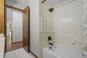  Photo 45