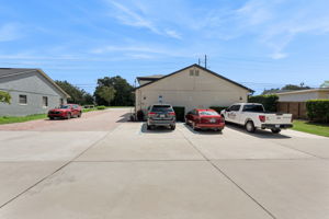  Photo 34