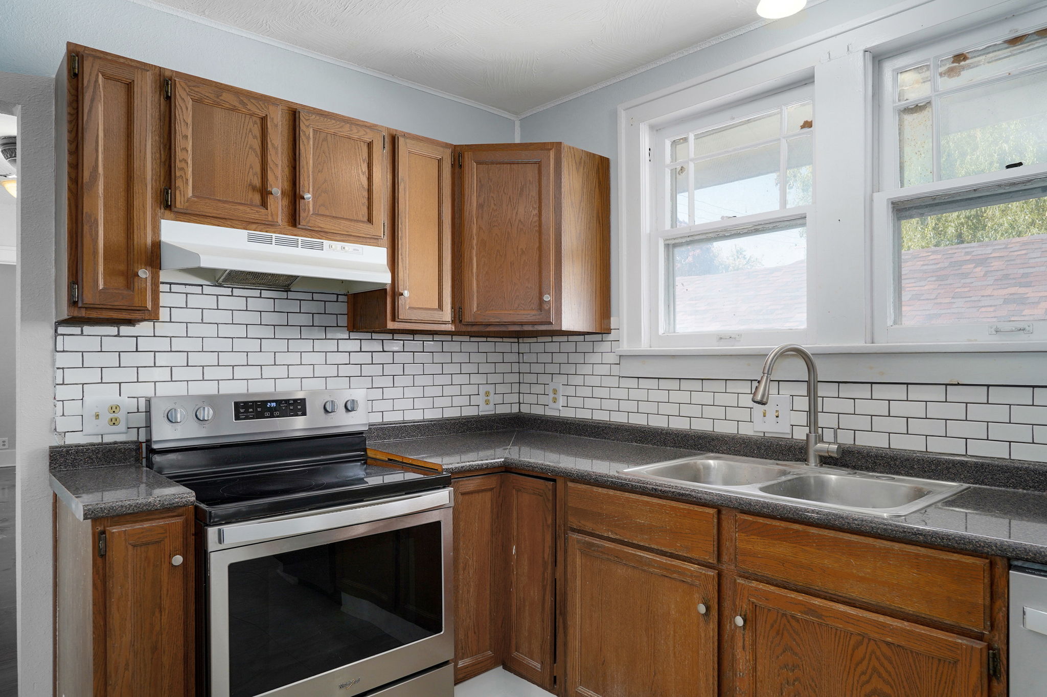 1150 S Kimbrough Ave-15