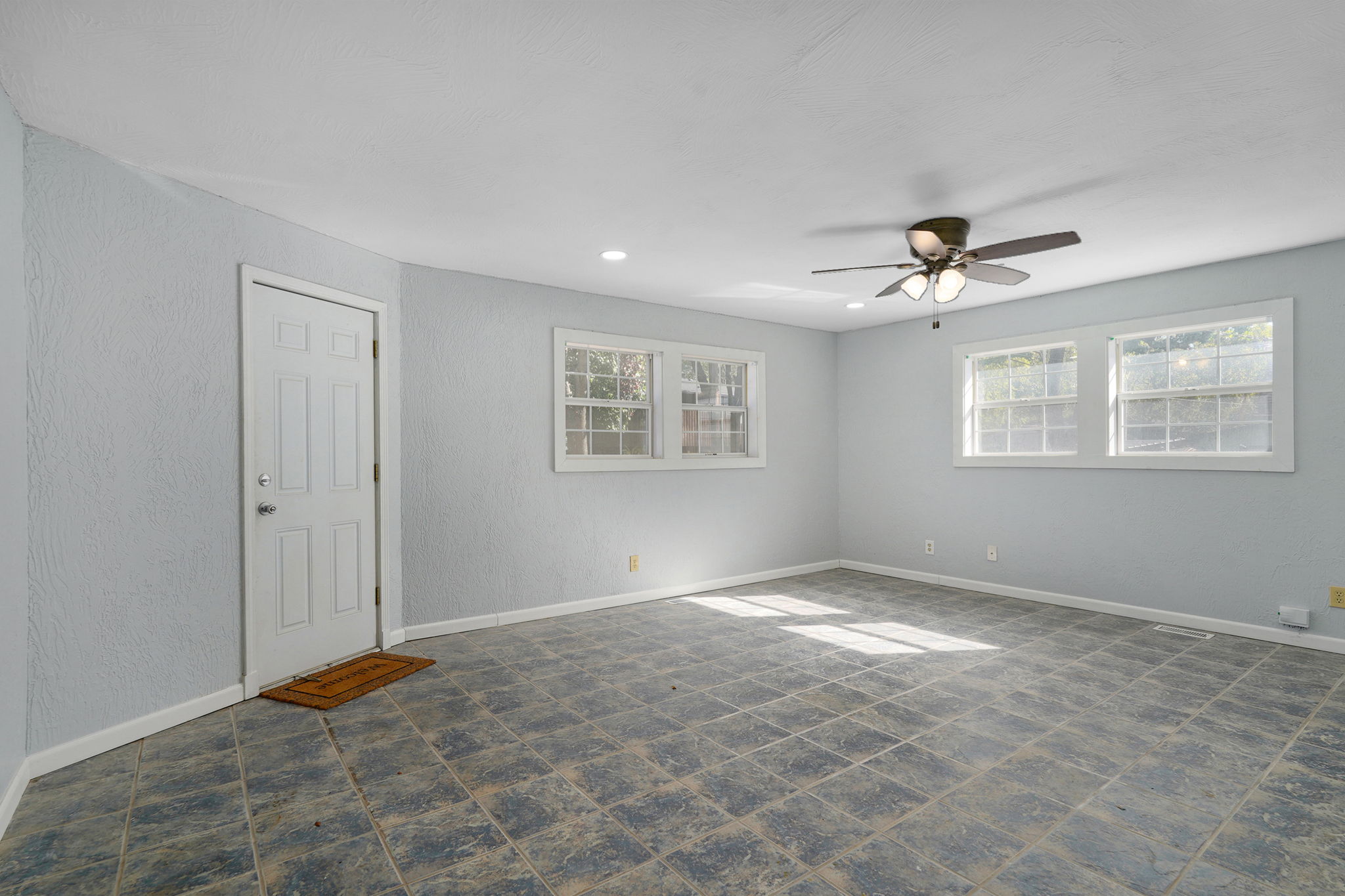 1150 S Kimbrough Ave-19