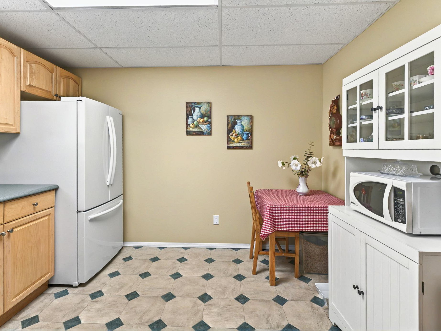  Photo 10