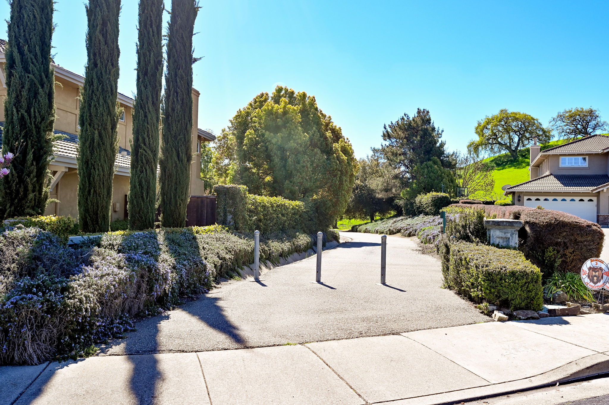 200 yards to alamo creek trail