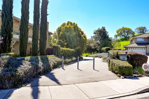 200 yards to alamo creek trail