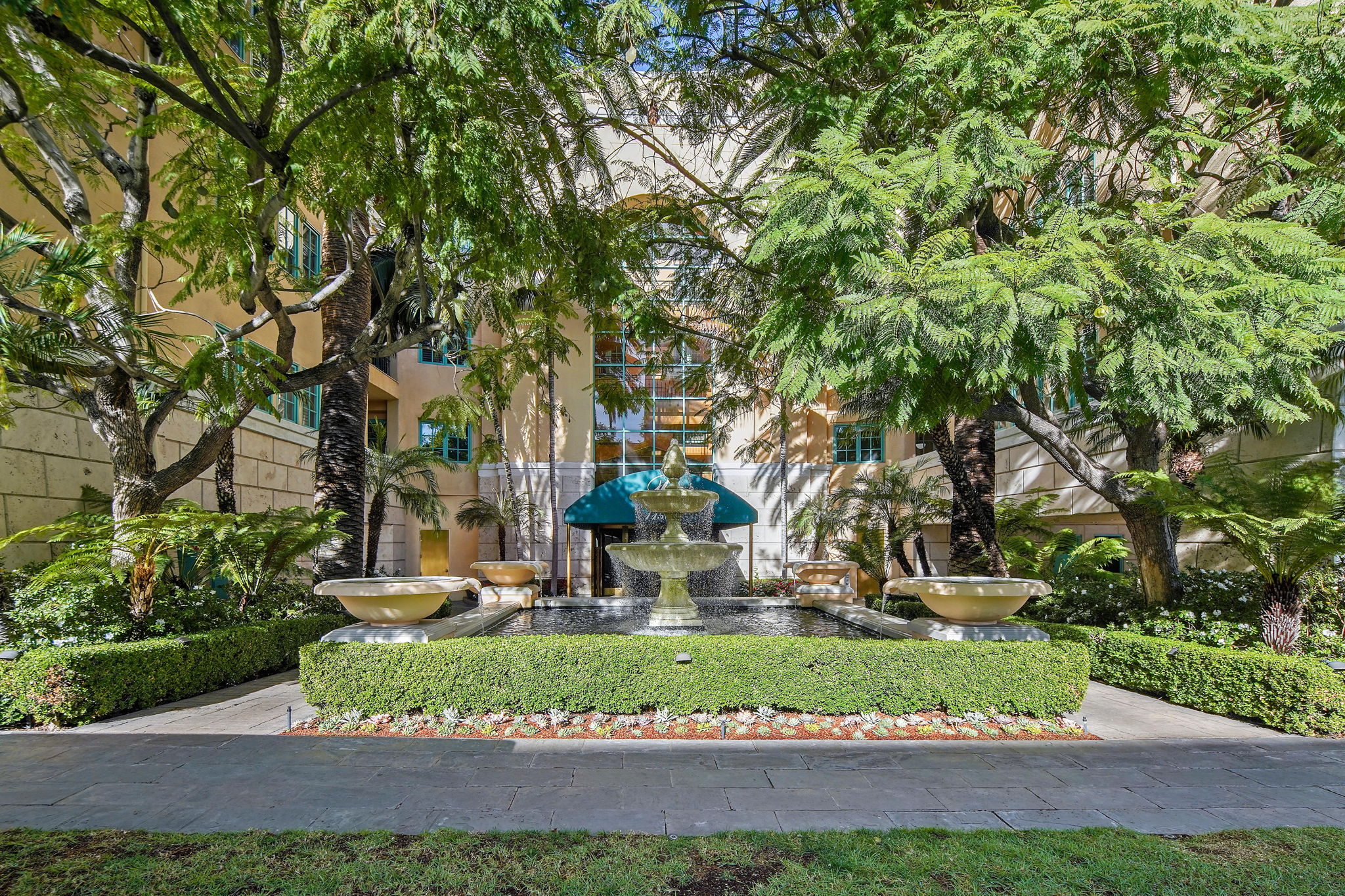 11500 San Vicente unit 312-1