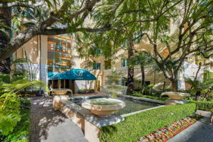 11500 San Vicente unit 312-2