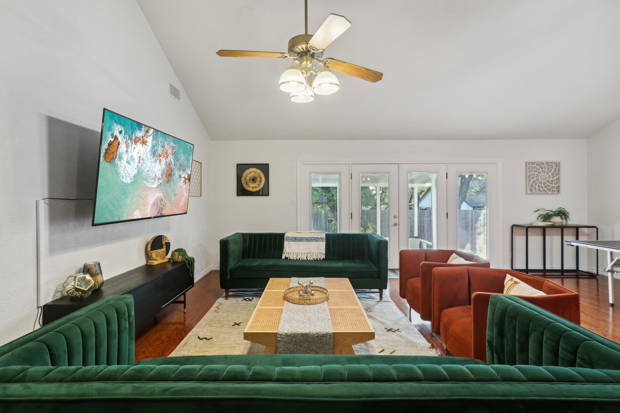 Sterlinghill Dr-S0808-017.jpg