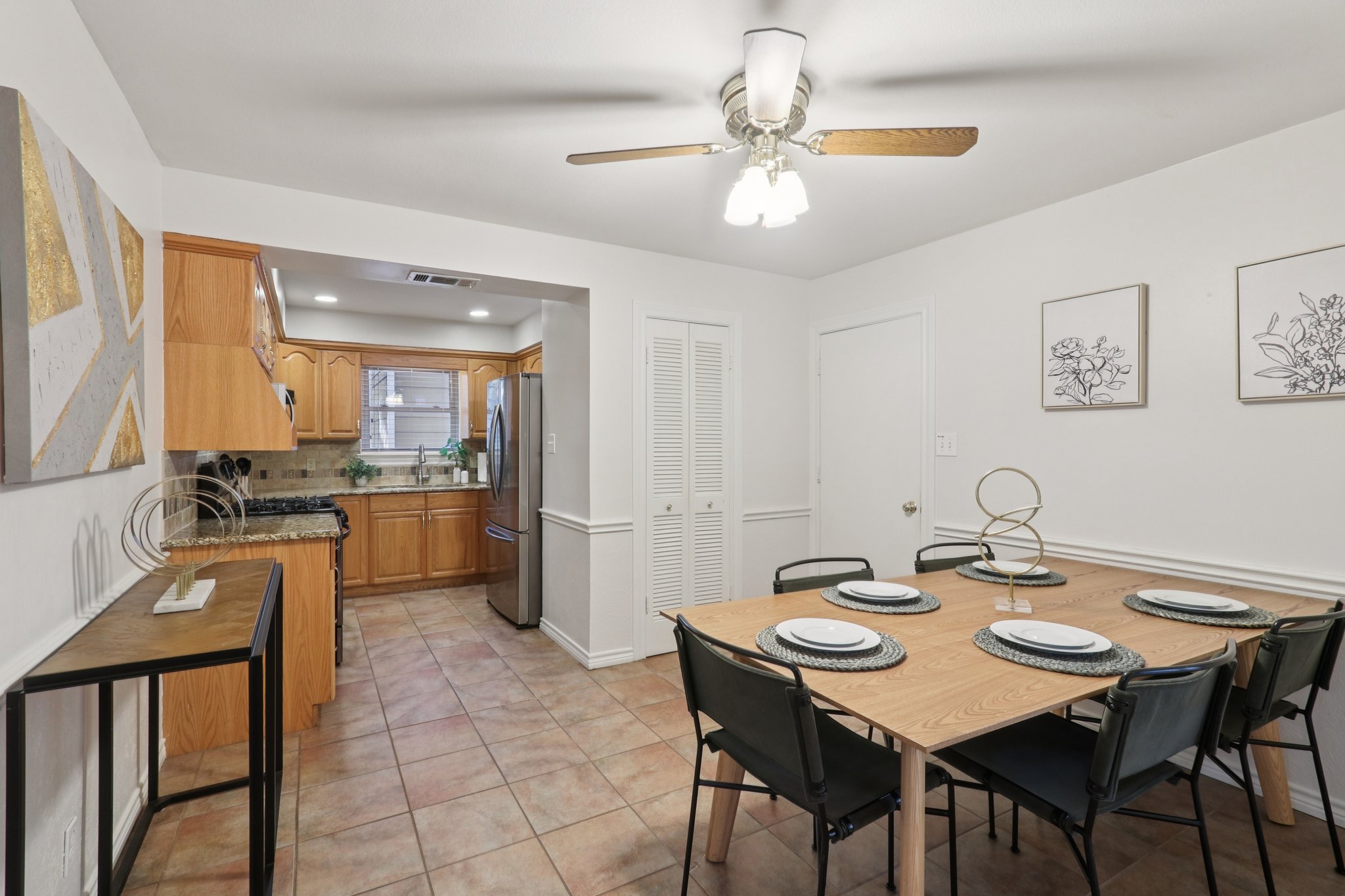 Sterlinghill Dr-S0808-022.jpg