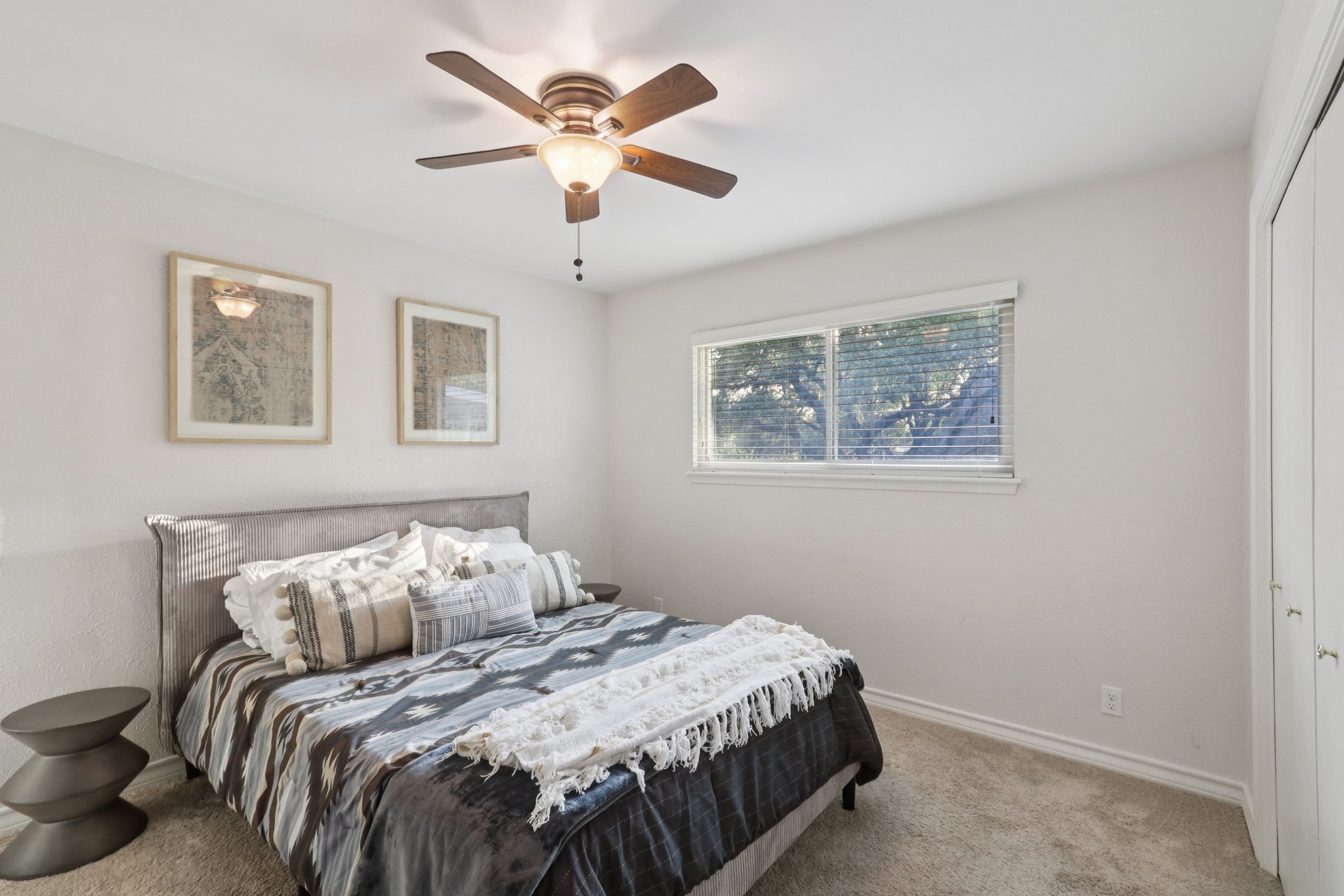 Sterlinghill Dr-S0808-037.jpg