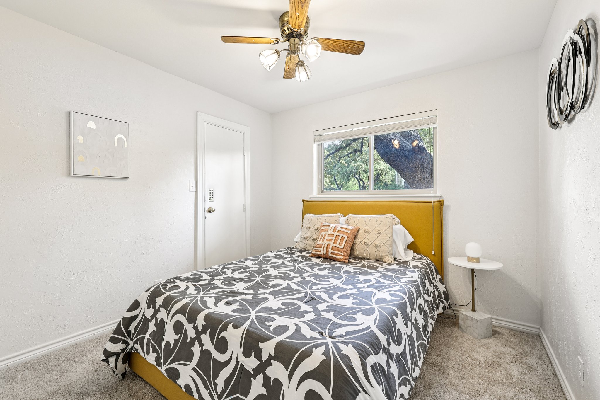 Sterlinghill Dr-S1809-1-036.jpg