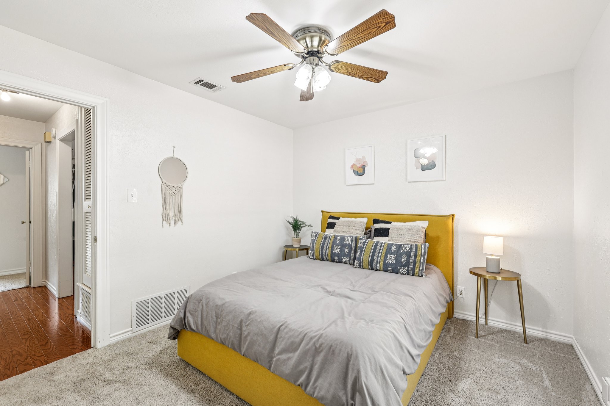 Sterlinghill Dr-S1809-1-039.jpg