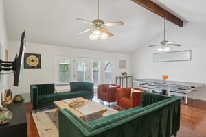 Sterlinghill Dr-S0808-009.jpg