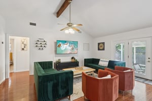 Sterlinghill Dr-S0808-010.jpg