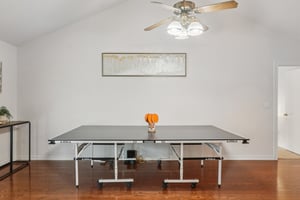 Sterlinghill Dr-S0808-014.jpg