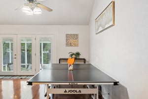 Sterlinghill Dr-S0808-015.jpg