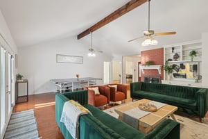 Sterlinghill Dr-S0808-016.jpg