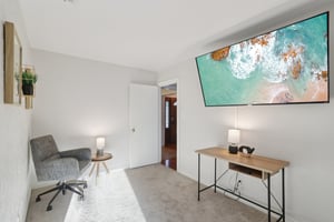 Sterlinghill Dr-S0808-030.jpg