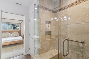 Sterlinghill Dr-S0808-032.jpg