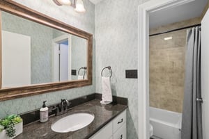 Sterlinghill Dr-S0808-036.jpg