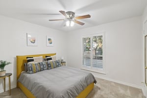 Sterlinghill Dr-S0808-040.jpg